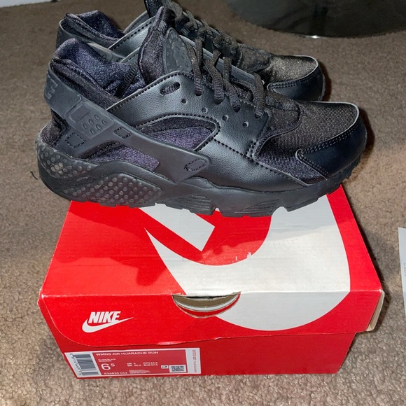 Women’s Nike huaraches - Picture 4 of 6